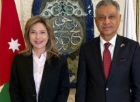اليمن والأردن يبحثان تعزيز التعاون المشترك في المجال الدبلوماسي والمصرفي