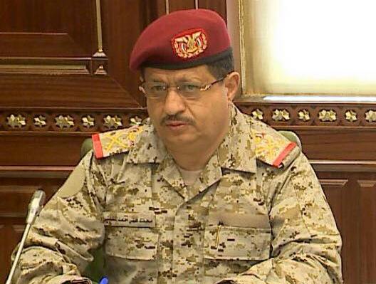وزير الدفاع: أساليب الحوثيين شبيهة بحروب «حزب الله»