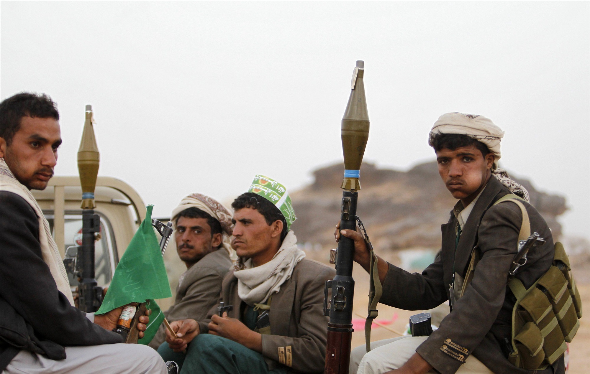 الإرهاب القادم من دورات الحوثيين السرية.. تحقيق خاص يسلط الضوء على تفشي قتل الحوثيين لآبائهم تقربا لزعيمهم المقدس