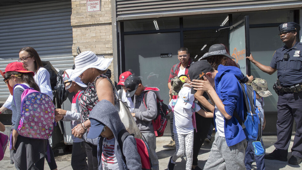 عمدة مدينة نيويورك: استقبلنا 7600 مهاجر منذ مايو