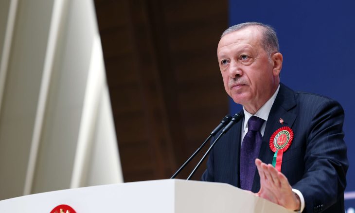 أردوغان: الناتو قوي بوجود تركيا وليس اليونان