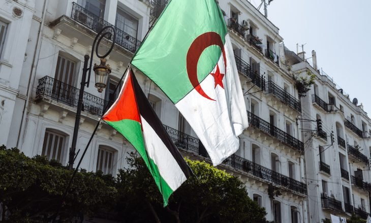 دعوة جزائرية للجهاد الإسلامي والجبهة الشعبية لبحث المصالحة الفلسطينية