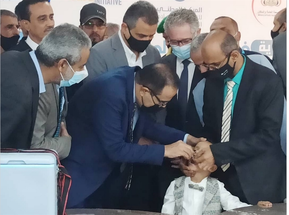 وزير الصحة يدشن الجولة الأولى من الحملة الاحترازية ضد مرض شلل الأطفال في 12 محافظة
