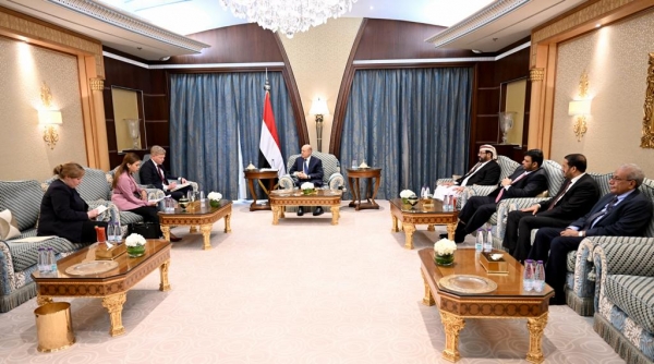 المبعوثان الأممي والأمريكي يلتقون في الرياض المجلس الرئاسي.. ويجرون نقاشات مكثفة حول إطلاق عملية سياسية شاملة
