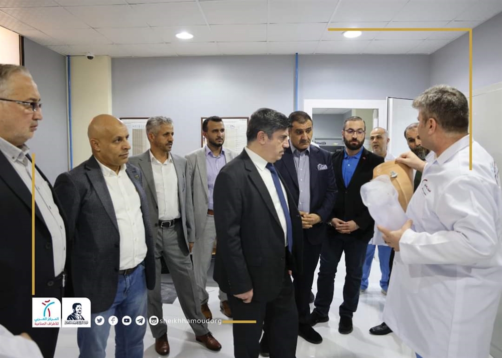 وفد تركي يزور المركز العربي للأطراف الصناعية بسلطنة عمان ويشيد بخدماته لضحايا الحرب في اليمن
