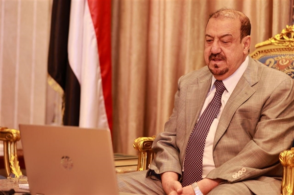 البرلمان: المنظمات لا تتعامل مع البنك المركزي في عدن، ومرتبطة بشكل وثيق بالأدوات الحوثية 