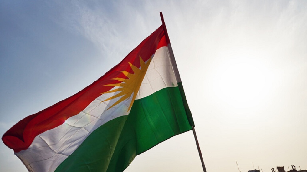بعد محاولة اغتيال قائد «قسد».. حكومة إقليم كردستان العراق تهاجم حزب الاتحاد الوطني الكردستاني
