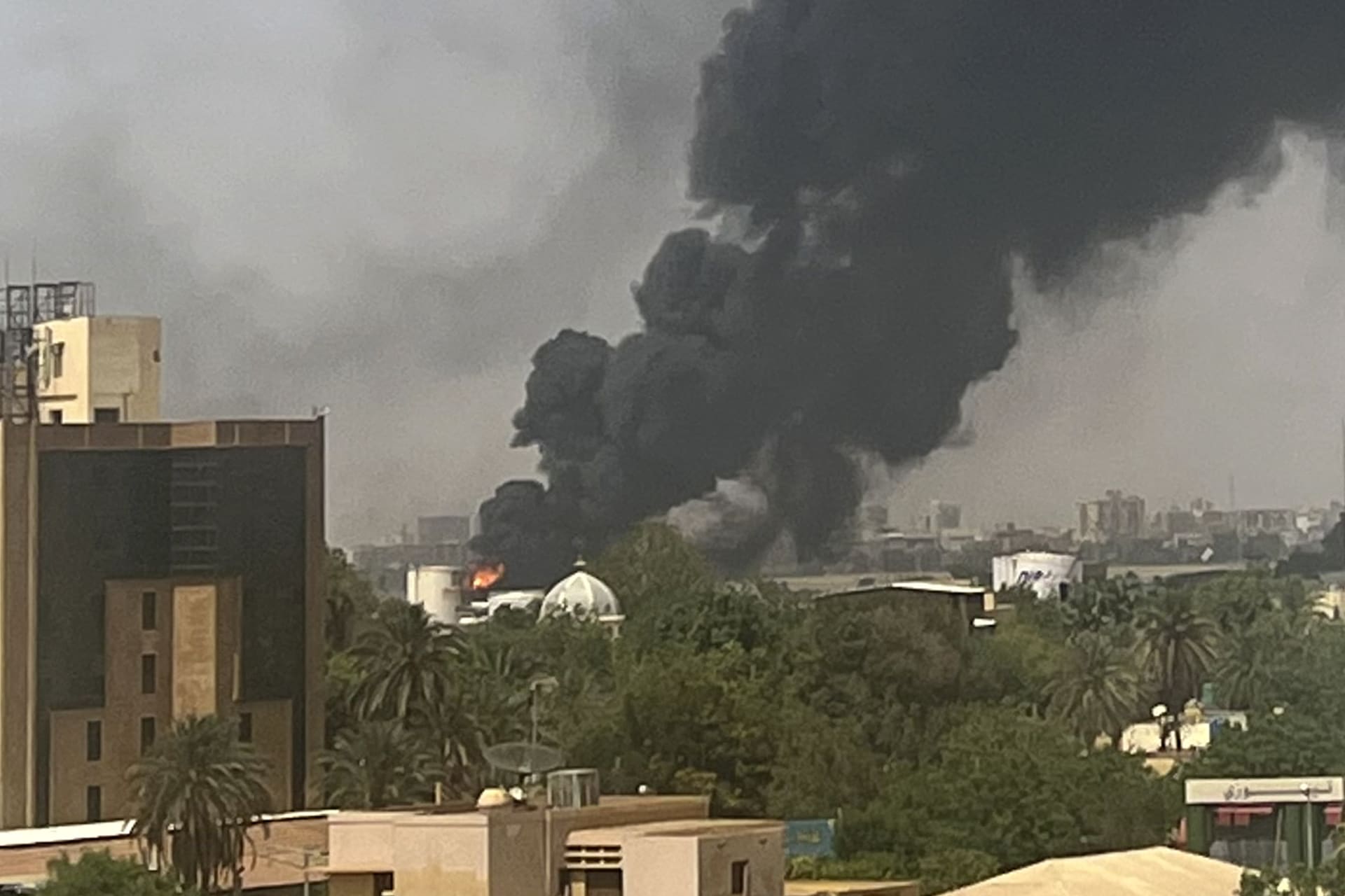 جالية اليمن في السودان في وضع مأساوي ومناشدات لإخراجهم من مناطق المواجهات