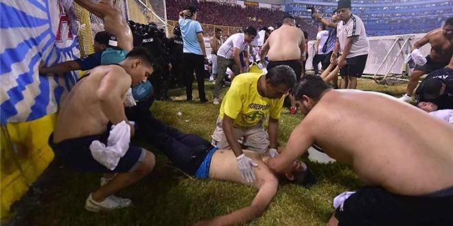12 قتيلا جراء تدافع في ملعب كرة قدم في السلفادور