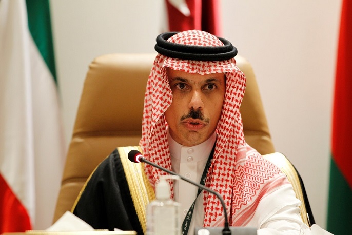 وزير الخارجية السعودي يحذر من عواقب ما يجري في غزة 
