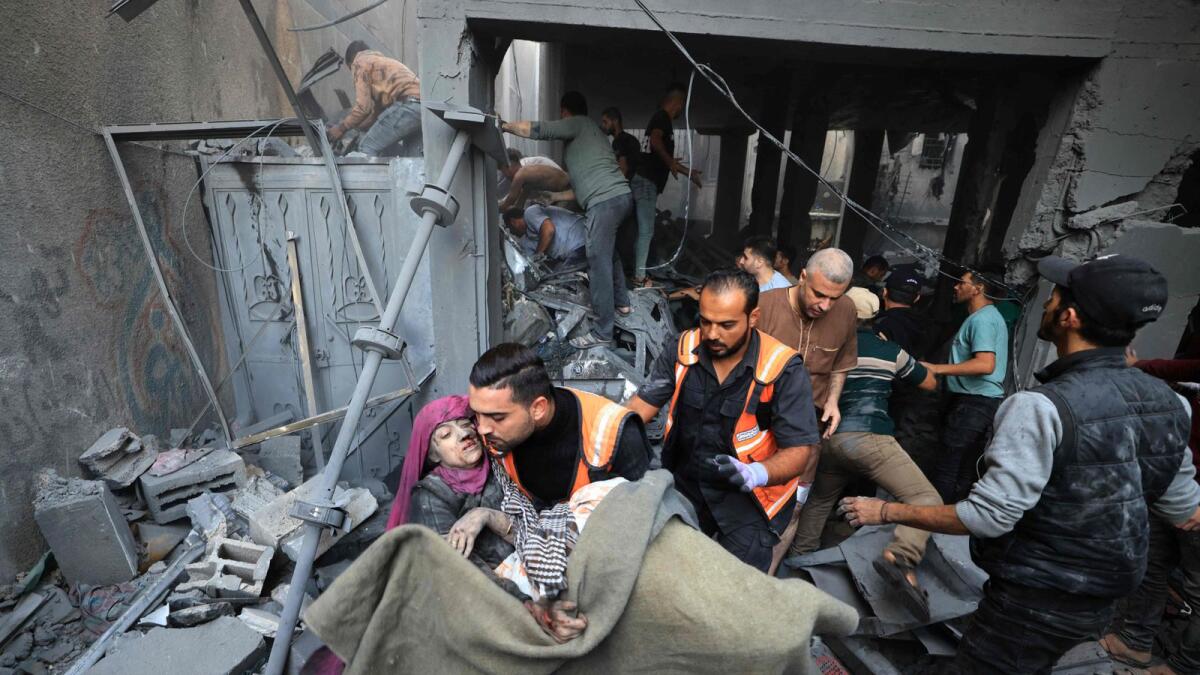 عدد شهداء غزة يتجاوز الـ30400 والمصابين 71700