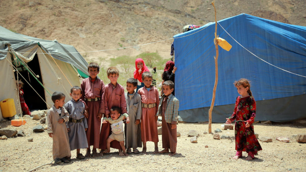 تقرير دولي حديث يكشف 4.5 ملايين طفل يمني خارج المدرسة
