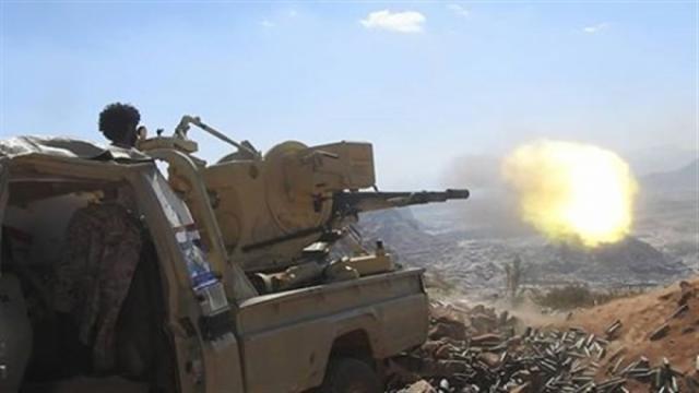 اشتباكات وتبادل قصف مدفعي بين القوات المشتركة وميليشيا الحوثي شمال الضالع
