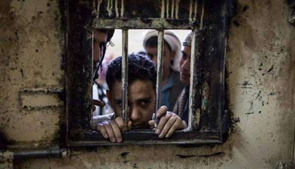 ميليشيا الحوثي تخفي إثنين خبراء تربويين منذ ستة أشهر في سجونها 