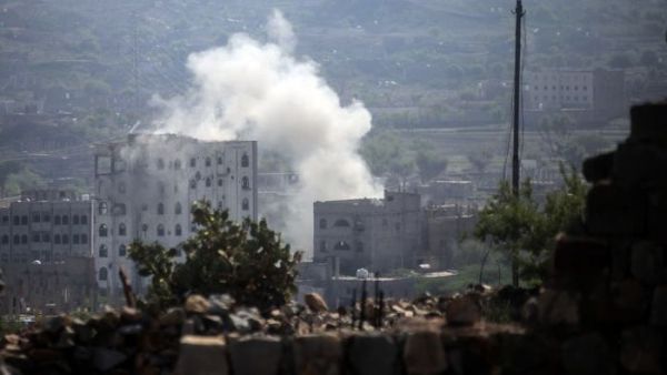 شبكة حقوقية تدين جريمة ميليشيا الحوثي باستهداف المدنيين في تعز