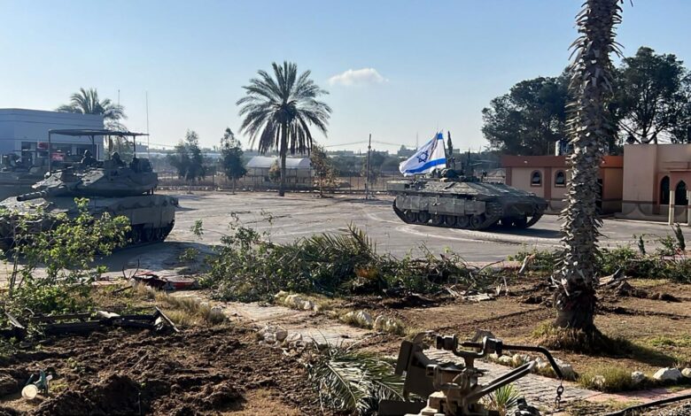 مصر تدين السيطرة الإسرائيلية على الجانب الفلسطيني لمعبر رفح