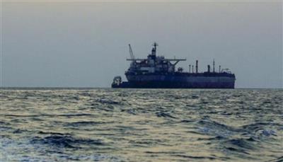 المركزية الأمريكية: ميليشيا الحوثي استهدفت سفينة نفط يونانية في البحر الأحمر